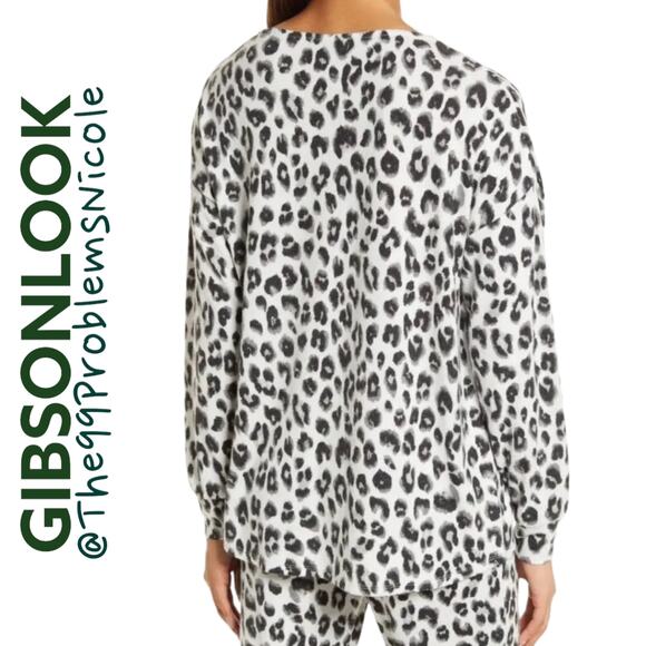 Gibsonlook Leopard Print Vneck fleece sweater - Picture 3 of 9